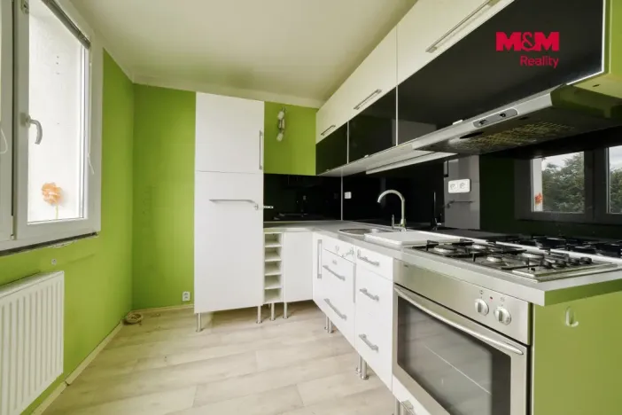 Prodej bytu 3+1, Sokolov, Slavíčkova, 84 m2