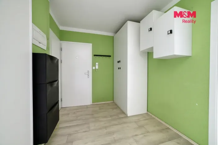 Prodej bytu 3+1, Sokolov, Slavíčkova, 84 m2