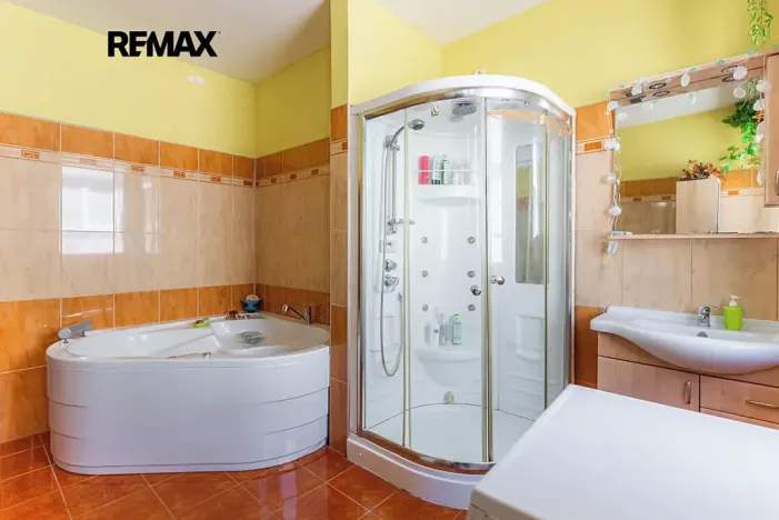 Prodej vícegeneračního domu, Šenov u Nového Jičína, Jaselská, 545 m2
