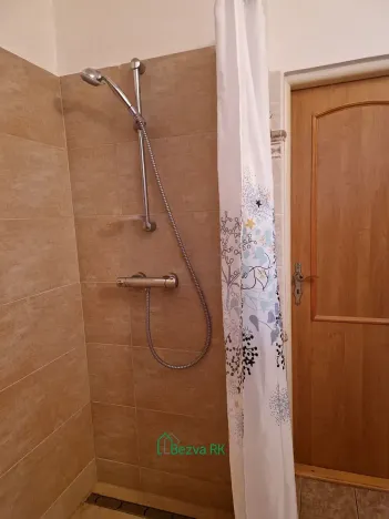 Pronájem bytu 2+kk, Rudná, Hořelické náměstí, 43 m2