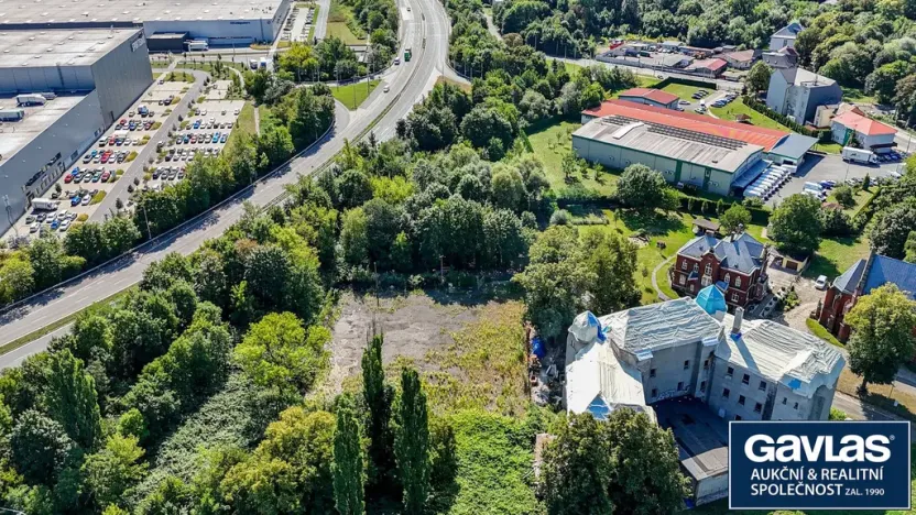 Prodej komerčního pozemku, Ostrava - Hrušov, 2131 m2