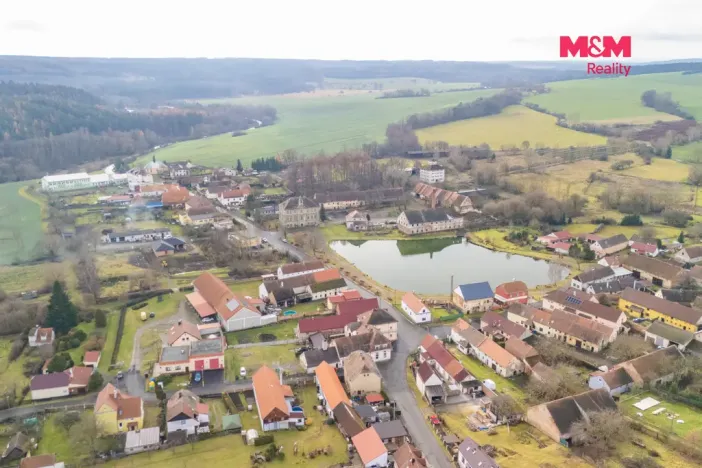 Prodej pozemku pro bydlení, Pňovany, 388 m2