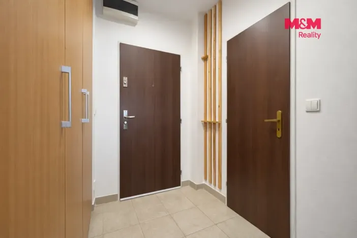 Prodej bytu 1+1, Karlovy Vary - Rybáře, Nákladní, 33 m2