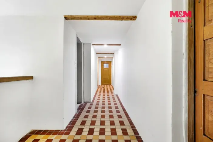Prodej rodinného domu, Semčice, 239 m2