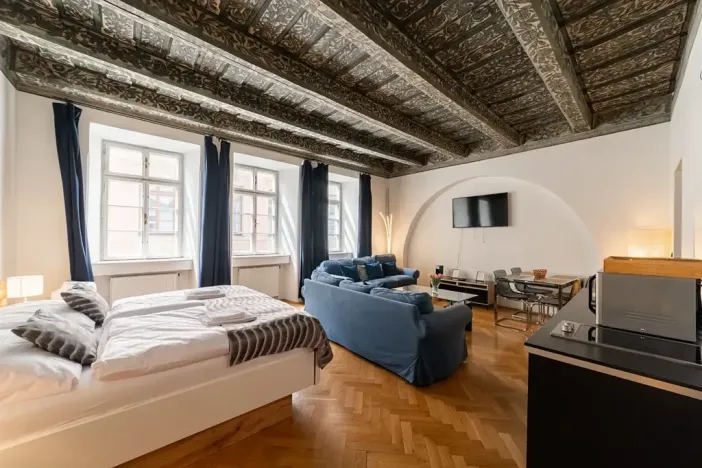 Prodej bytu 2+kk, Praha - Malá Strana, Tomášská, 57 m2