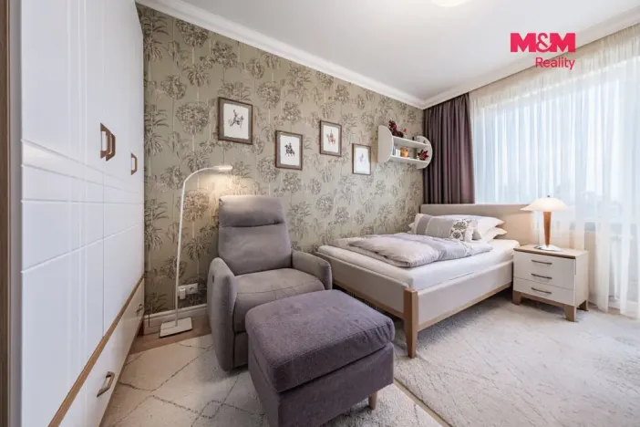 Prodej bytu 3+kk, Praha - Horní Měcholupy, Mantovská, 90 m2