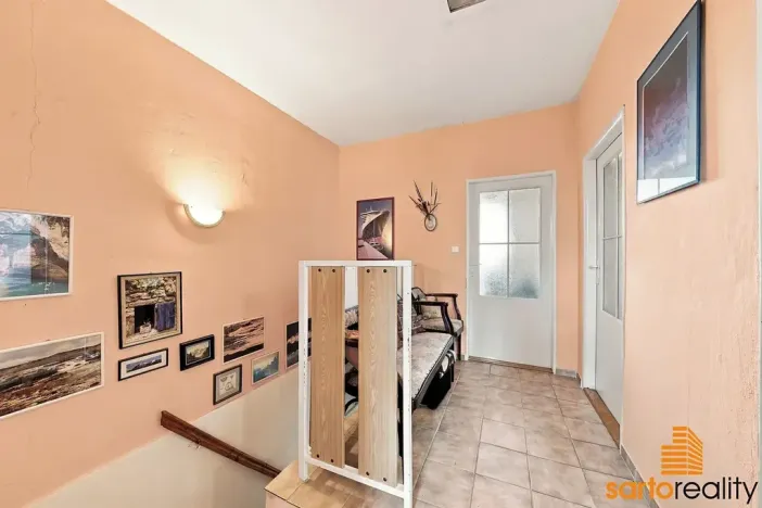 Prodej rodinného domu, Hrobčice, 360 m2