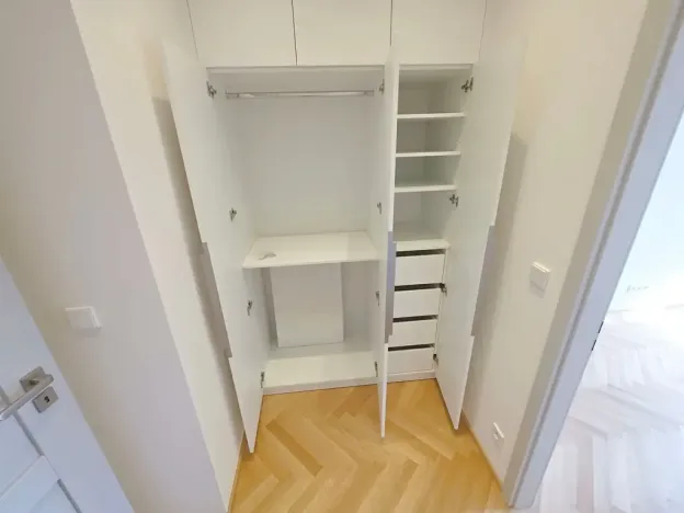 Pronájem bytu 3+kk, Praha - Bubeneč, Na hutích, 83 m2