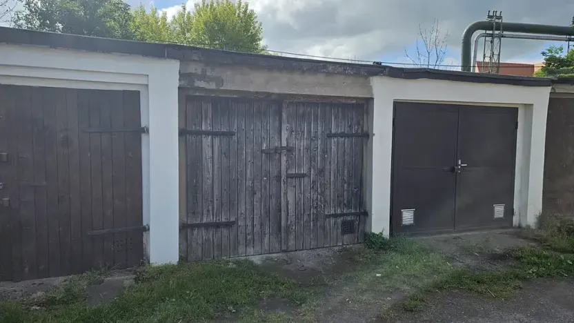Pronájem garáže, Teplice, Jateční, 20 m2