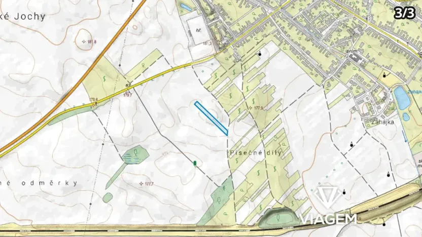 Prodej podílu pole, Hrušky, 1126 m2