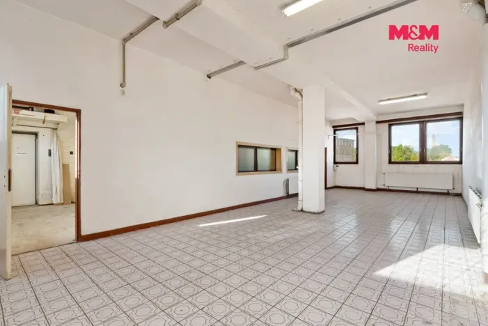 Pronájem skladu, Frýdlant, Úzká, 4500 m2