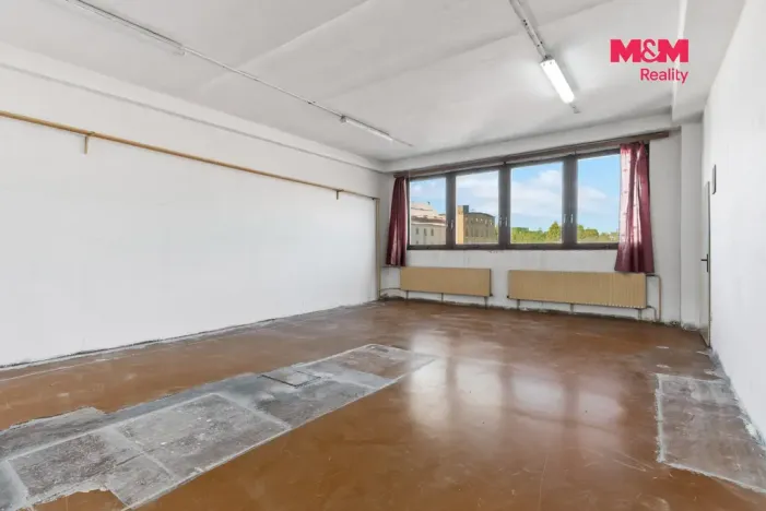 Pronájem skladu, Frýdlant, Úzká, 4500 m2