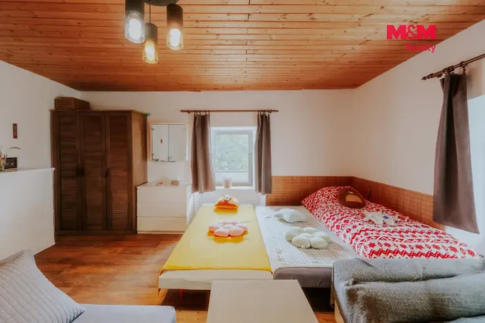 Prodej chalupy, Kadov - Lnářský Málkov, 250 m2