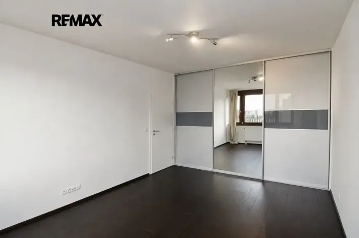 Pronájem bytu 2+kk, Praha - Hlubočepy, Devonská, 60 m2