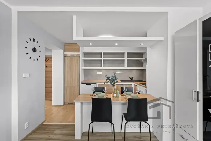 Prodej bytu 1+1, Praha - Háje, Bajkonurská, 52 m2