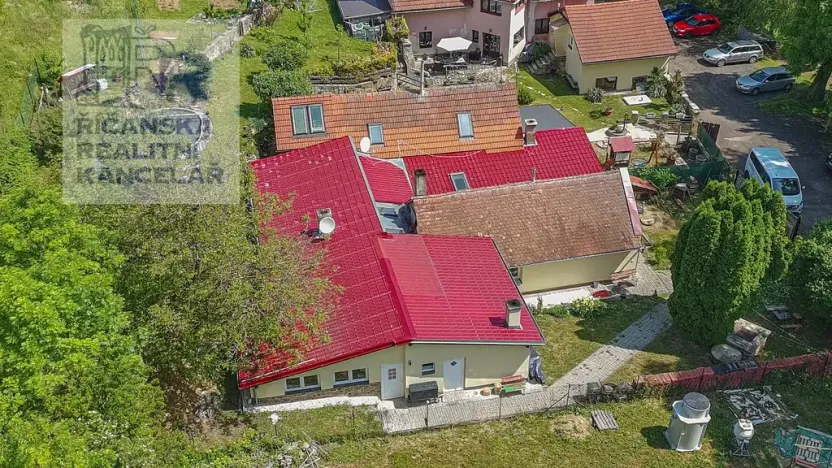 Prodej činžovního domu, Červené Pečky, Dobešovice, 617 m2