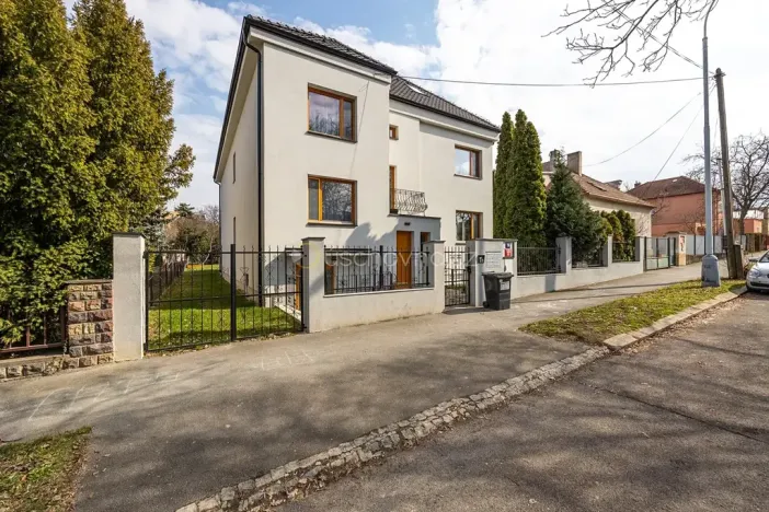 Prodej bytu 2+kk, Praha - Lhotka, K Novému dvoru, 64 m2