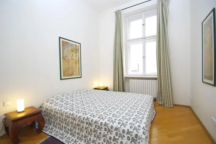 Pronájem bytu 3+1, Praha - Nové Město, Odborů, 81 m2