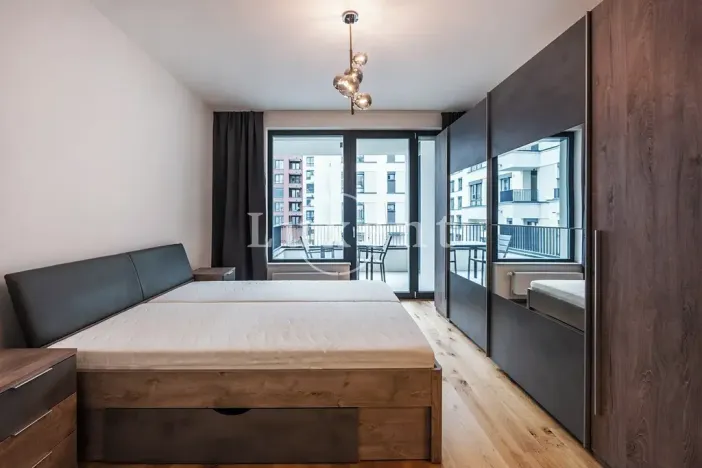 Pronájem bytu 2+kk, Praha - Nusle, Muzikova, 61 m2