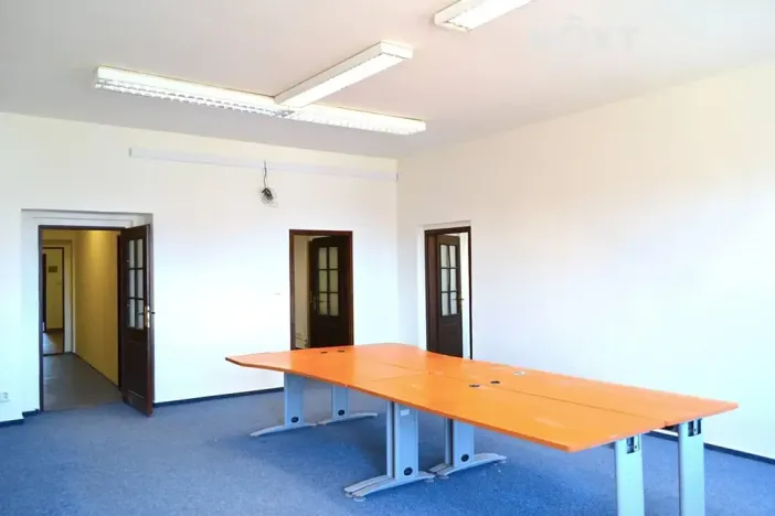 Pronájem kanceláře, České Budějovice, nám. Přemysla Otakara II., 150 m2