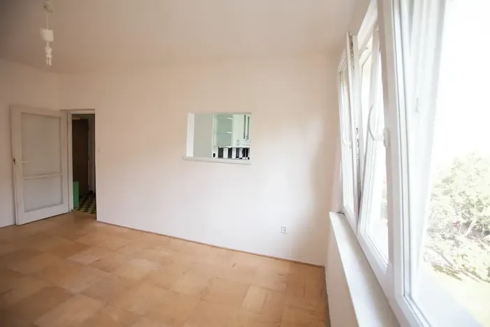 Prodej bytu 2+1, Praha, K lučinám, 52 m2