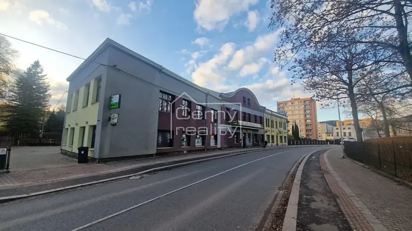 Pronájem obchodního prostoru, Hronov, Hostovského, 120 m2