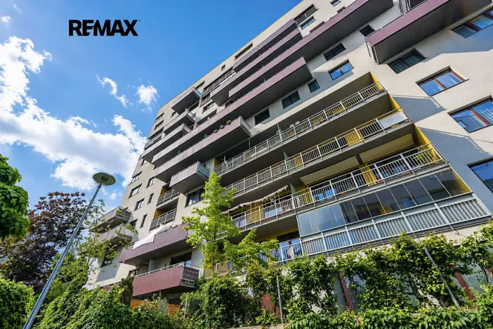 Prodej bytu 1+kk, Praha - Záběhlice, Na Slatince, 31 m2
