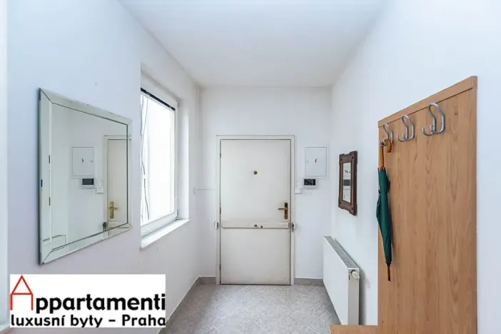 Prodej bytu 2+1, Praha - Nové Město, Ječná, 68 m2