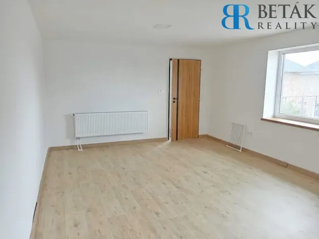 Prodej činžovního domu, Radslavice, Na Návsi, 670 m2