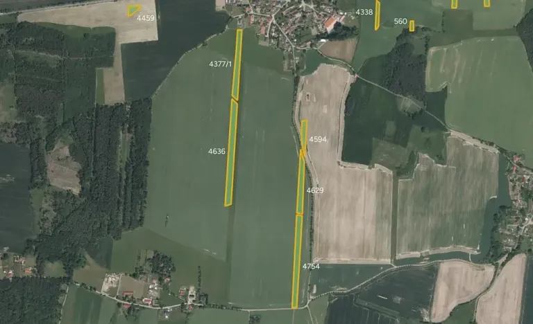 Prodej pole, Křenovice, 74956 m2