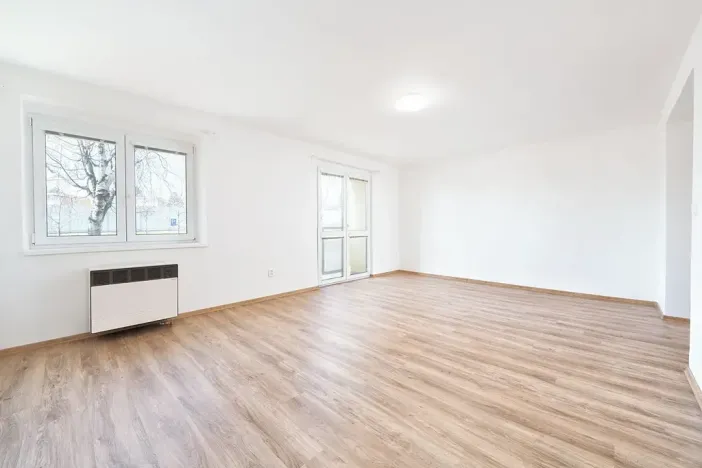 Pronájem bytu 1+1, Brno, Hradecká, 45 m2