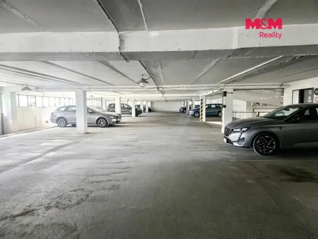 Prodej garážového stání, Brno - Žabovřesky, Voroněžská, 12 m2