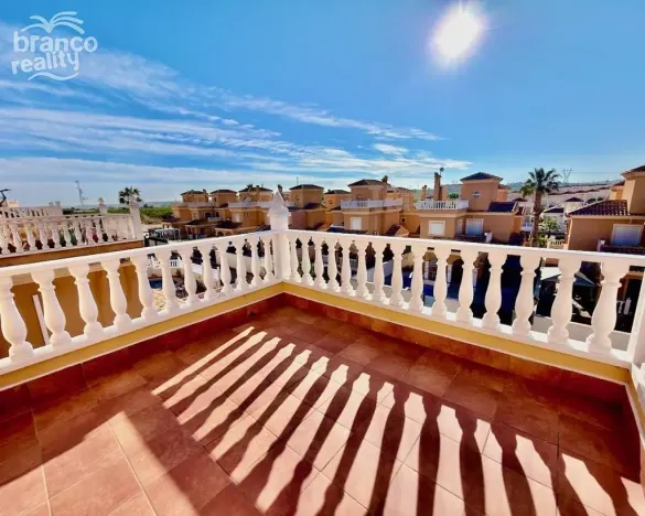 Prodej rodinného domu, Algorfa - La Finca Golf, Alicante, Španělsko, 180 m2
