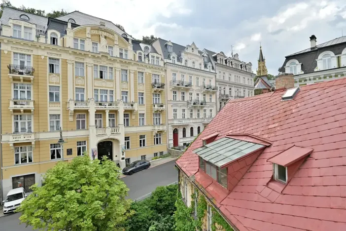 Prodej bytu 3+kk, Karlovy Vary, Zámecký vrch, 102 m2