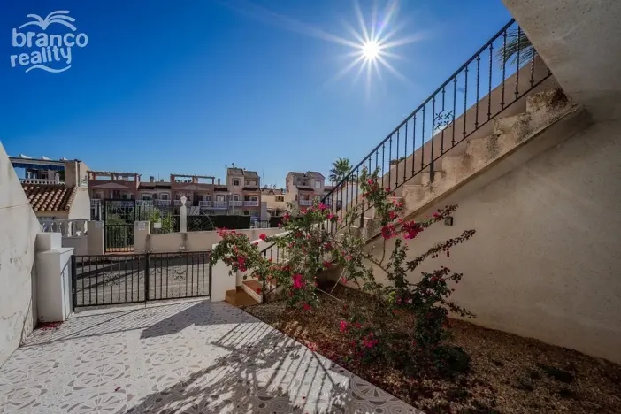 Prodej rodinného domu, Villamartin, Alicante, Španělsko, 126 m2