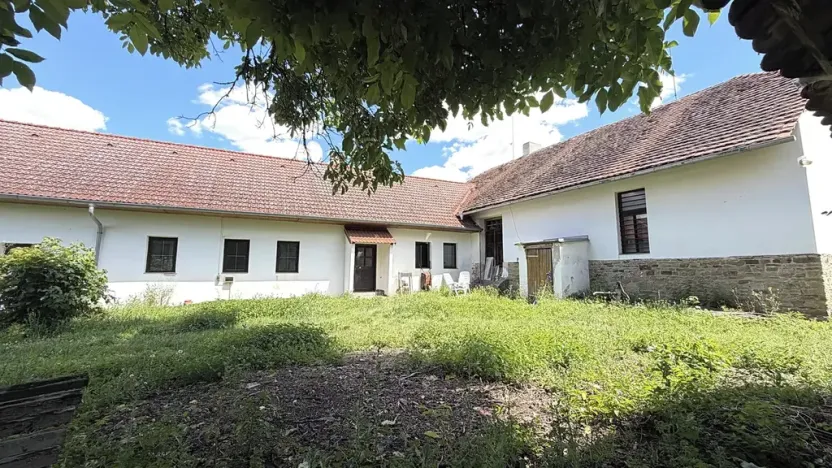 Prodej obchodního prostoru, Libomyšl, 634 m2