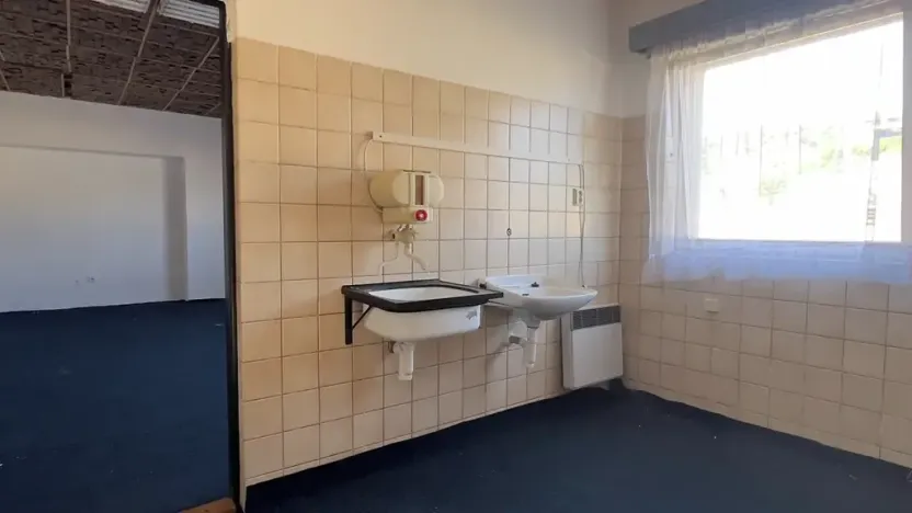 Prodej komerčního pozemku, Roztoky, 2151 m2