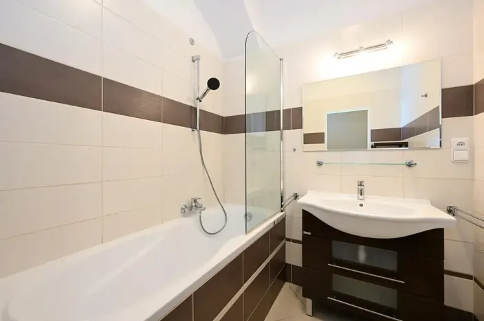 Pronájem bytu 3+1, Praha - Smíchov, Kroftova, 84 m2