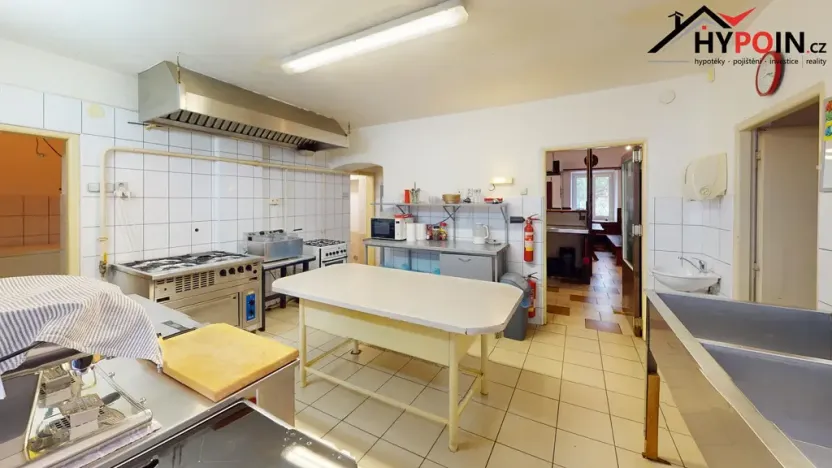 Prodej restaurace, Kvasiny, 550 m2