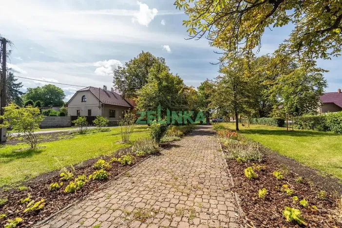 Prodej rodinného domu, Tlustice, 511 m2
