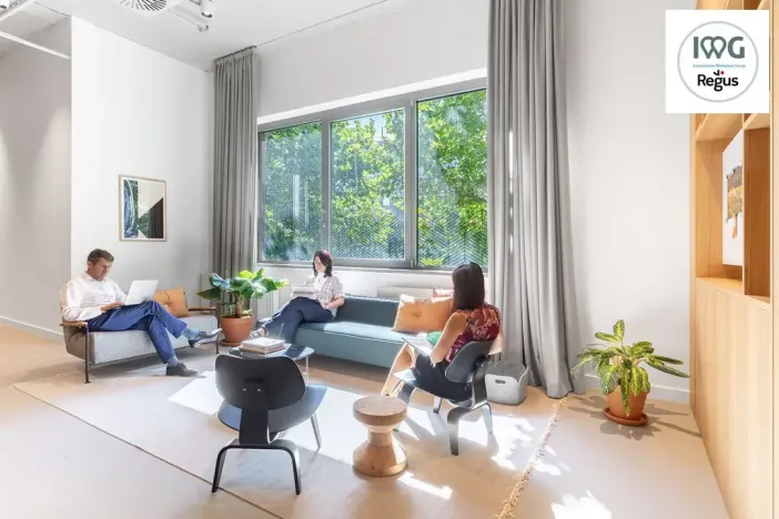 Pronájem kanceláře, Praha - Karlín, Rohanské nábřeží, 110 m2