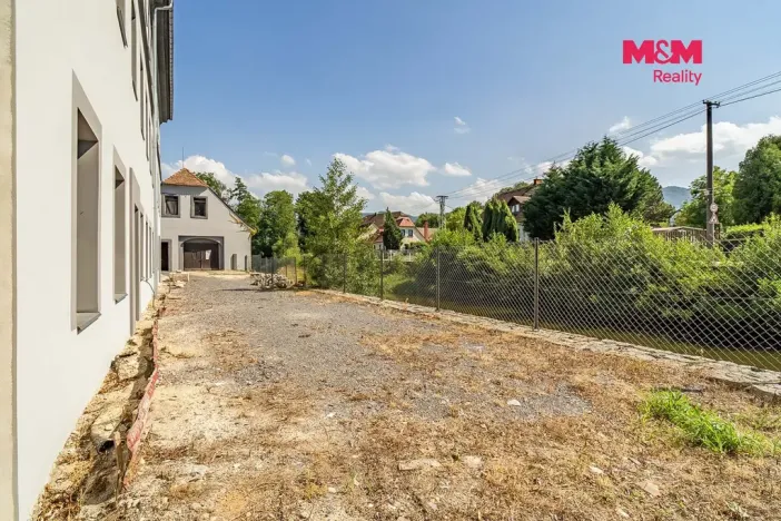 Prodej obchodního prostoru, Raspenava, Hejnická, 388 m2