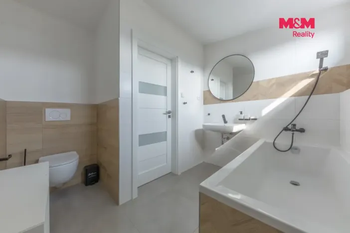 Prodej rodinného domu, Milovice - Mladá, Lipová, 99 m2