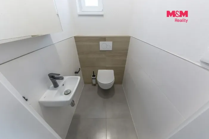 Prodej rodinného domu, Milovice - Mladá, Lipová, 99 m2