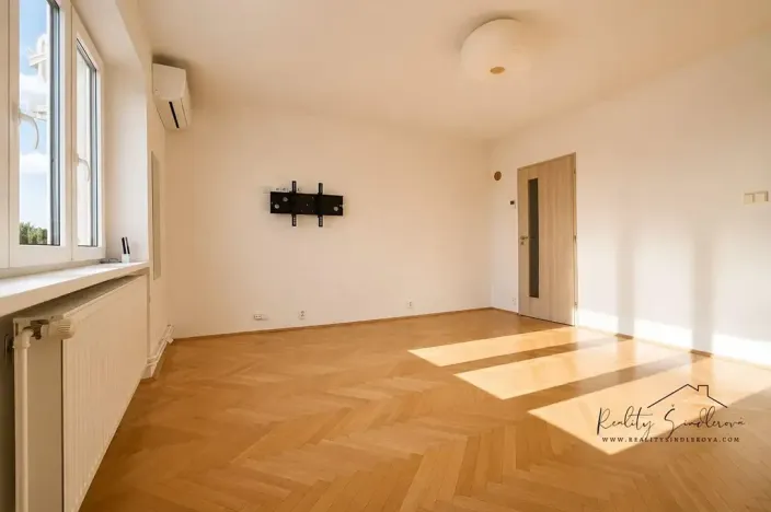 Prodej bytu 3+1, Horní Moštěnice, Pod Vinohrady, 63 m2