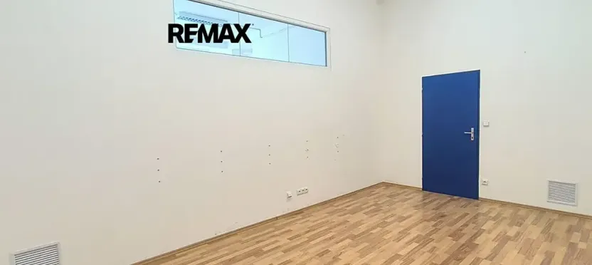 Pronájem kanceláře, Praha - Kobylisy, Horňátecká, 19 m2
