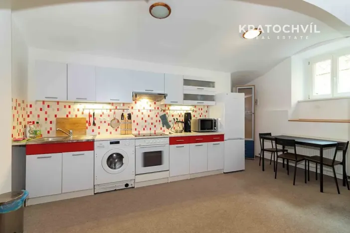 Prodej bytu 1+kk, Praha - Karlín, Březinova, 50 m2