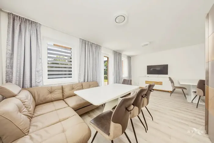 Pronájem rodinného domu, Postřižín, Datlová, 137 m2