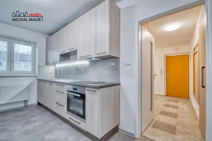 Pronájem bytu 2+1, Hranice, Cementářské sídliště, 56 m2