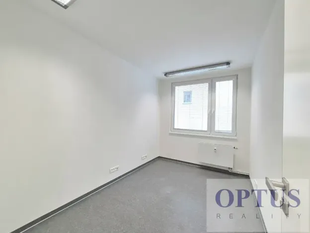 Pronájem kanceláře, Praha - Smíchov, U Demartinky, 106 m2